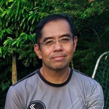 Dr Ken Peh